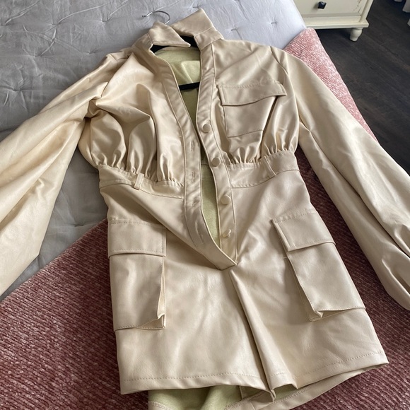 Pretty Little Thing Romper - Picture 2 of 3